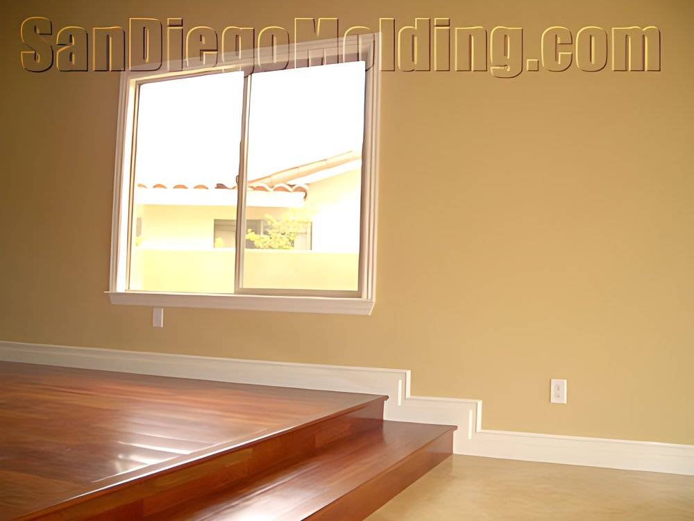 332M baseboard, photo 1