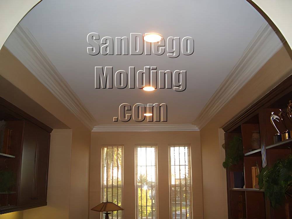 2-piece crown · Carmel Valley, photo 2
