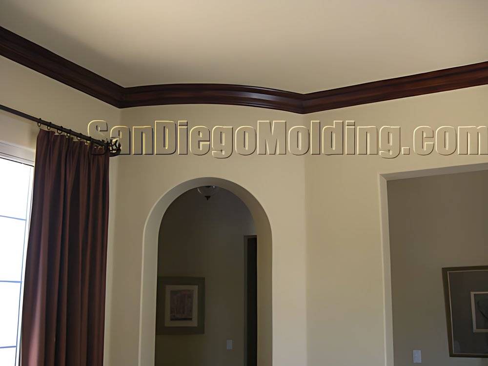 410M faux painted crown, photo 2