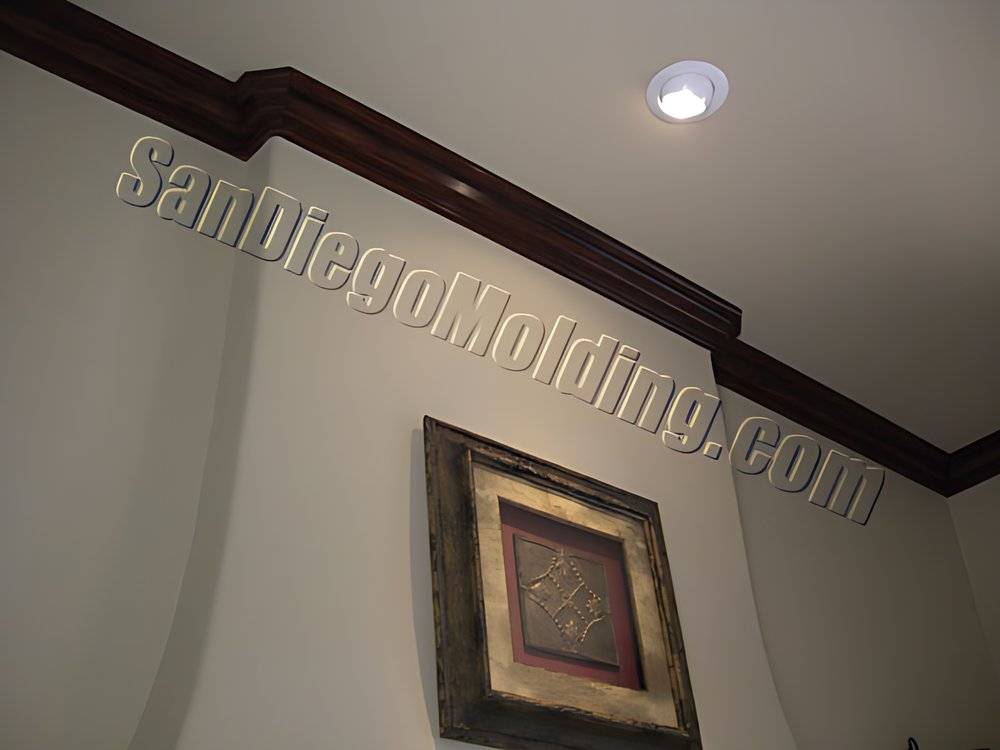 410M faux painted crown, photo 3