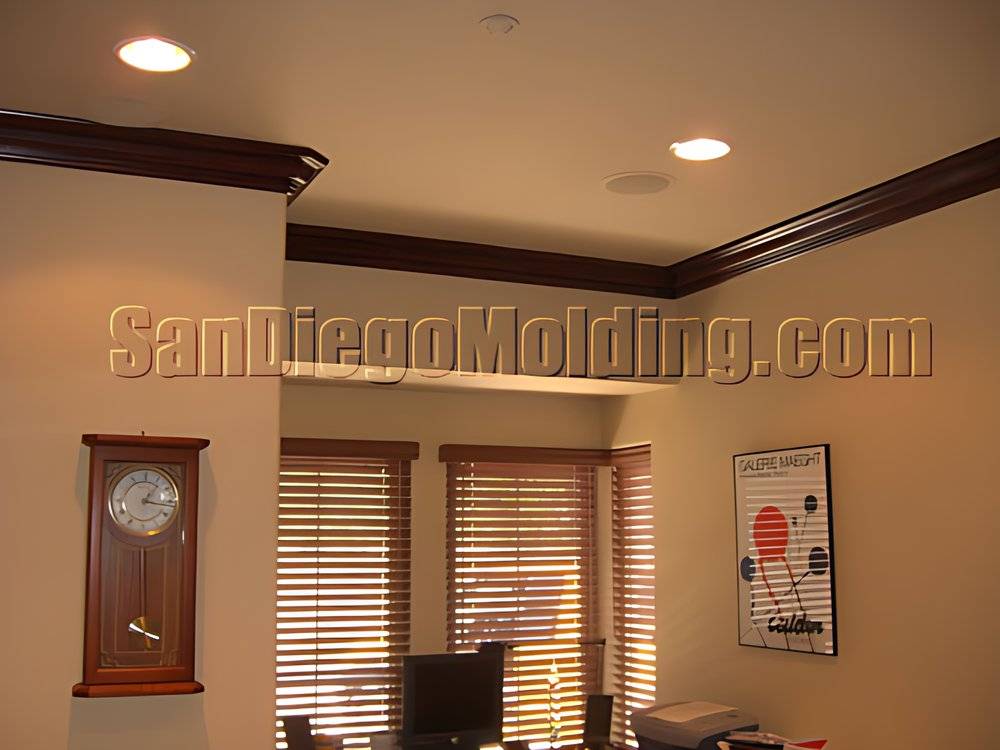 410M faux painted crown, photo 6